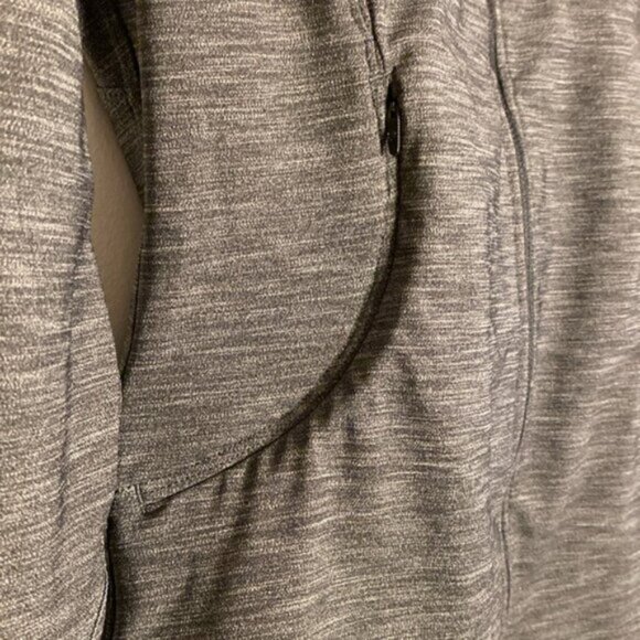 Lululemon Define Jacket Women's 6 Gray Black Full Zip Pockets Peplum Thumb Holes - Picture 12 of 16